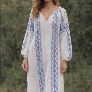 Haute Hippie maxi dress sz L White Peasant Dress Blue cover Embroidery Beachwear